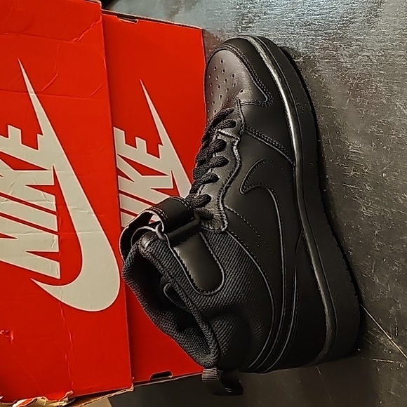 Nike Court borough mid 2 - Picture 2 of 5